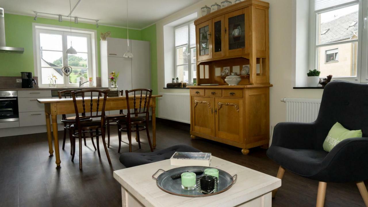 Ferienhaus Alte Schule Volkesfeld Exteriér fotografie